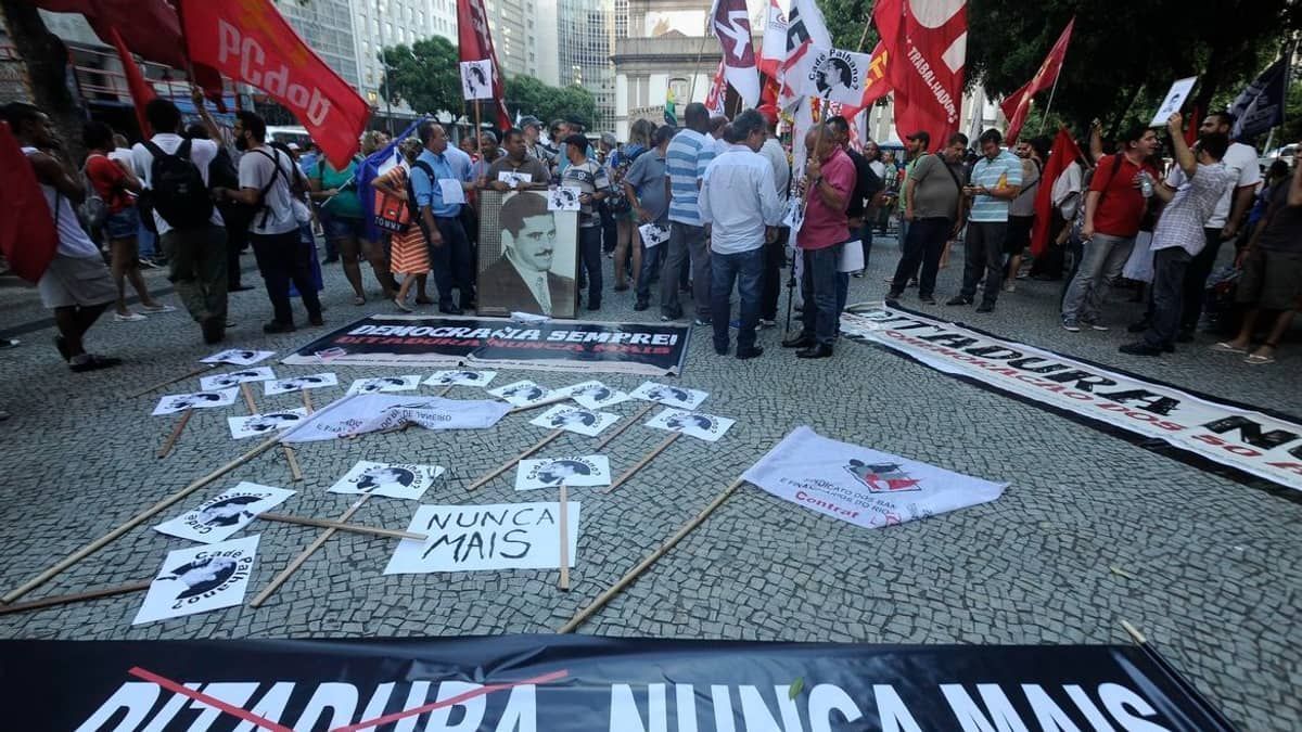 Constituição brasileira e ditadura militar: 'não foram exceção na história'