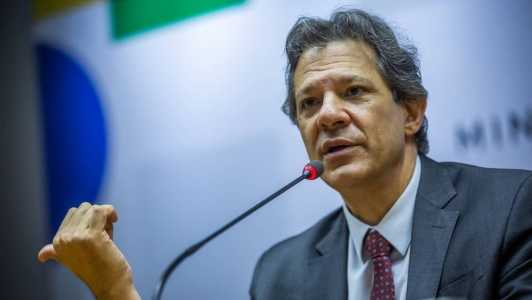 Divergências sobre o déficit zero começaram quando o presidente Luiz Inácio Lula da Silva (PT) admitiu que meta 'dificilmente' seria alcançada