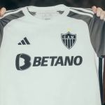 Atlético lançará nova camisa nesta sexta; veja foto vazada de ensaio