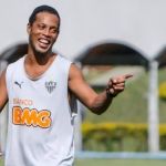 Veja histórico da dívida do Atlético com Ronaldinho, iniciada na gestão de Kalil