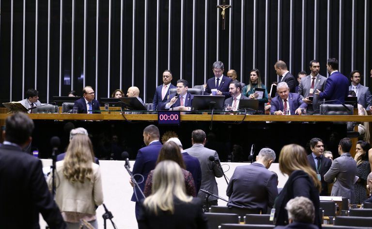 Congresso aprova orçamento de R$ 34,3 bilhões para agricultura