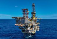 Preços do petróleo disparam após novas escaladas no Oriente Médio