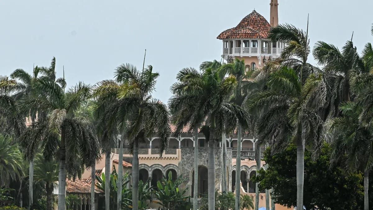 Homem é morto após tentar invadir resort de luxo de Donald Trump
