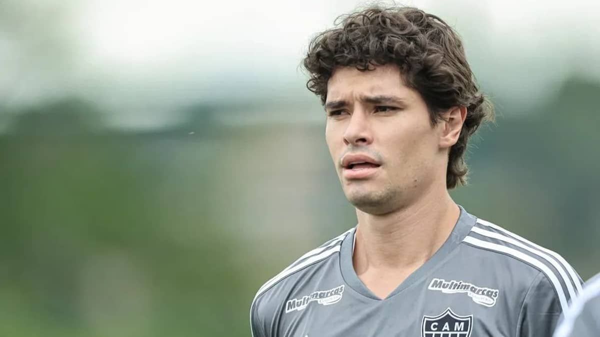 Santos faz consulta ao Atlético para contratar lateral; veja situação 