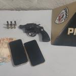 Dois jovens são presos durante operação da Polícia Militar no bairro Veneza Parque, em Montes Claros