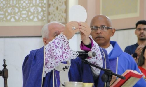 Dom Gil Antonio Moreira vai celebrar a Missa de Finados na Catedral Metropolitana e no Cemitério Municipal