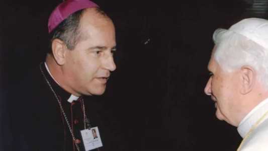 Dom Walmor e Bento XVI em um dos seus encontros
