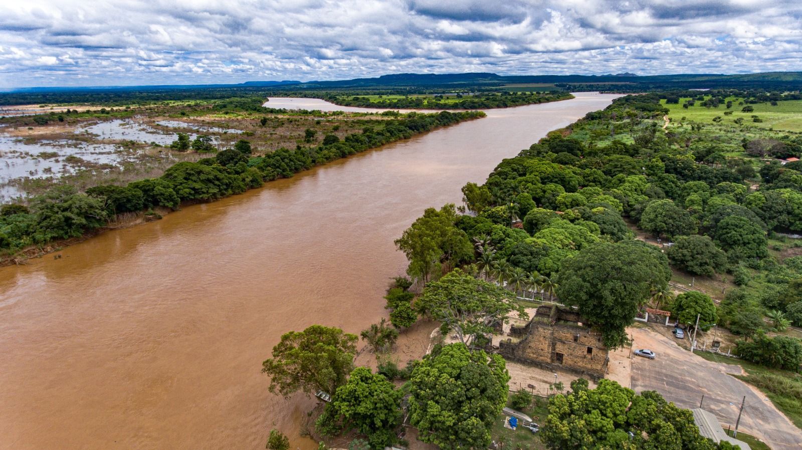 Domingo fecha programação que comemora o Dia do Rio das Velhas, curso d'água que abastece 60% de BH e RM