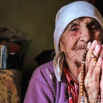 Morre Dona Albertina, benzedeira de 105 anos que curava com faca no Sul de Minas