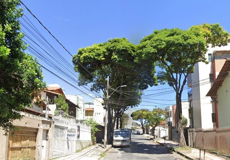 Armado, homem invade apartamento de ex no bairro Dona Clara, Pampulha: 'estão achando que vão ser felizes?'