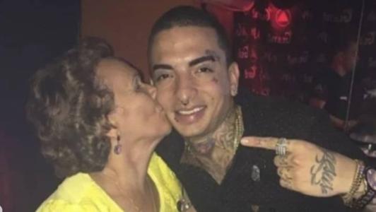 Dona Conceição e MC Guimê
