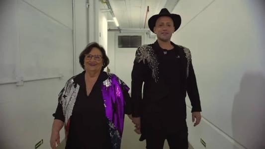 Dona Déa e Paulo Gustavo no documentário 'Filho da Mãe'
