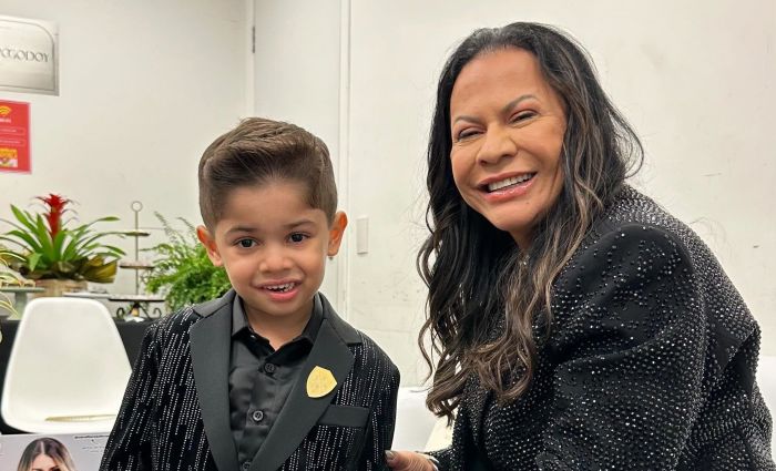 Dona Ruth e o neto, Léo 