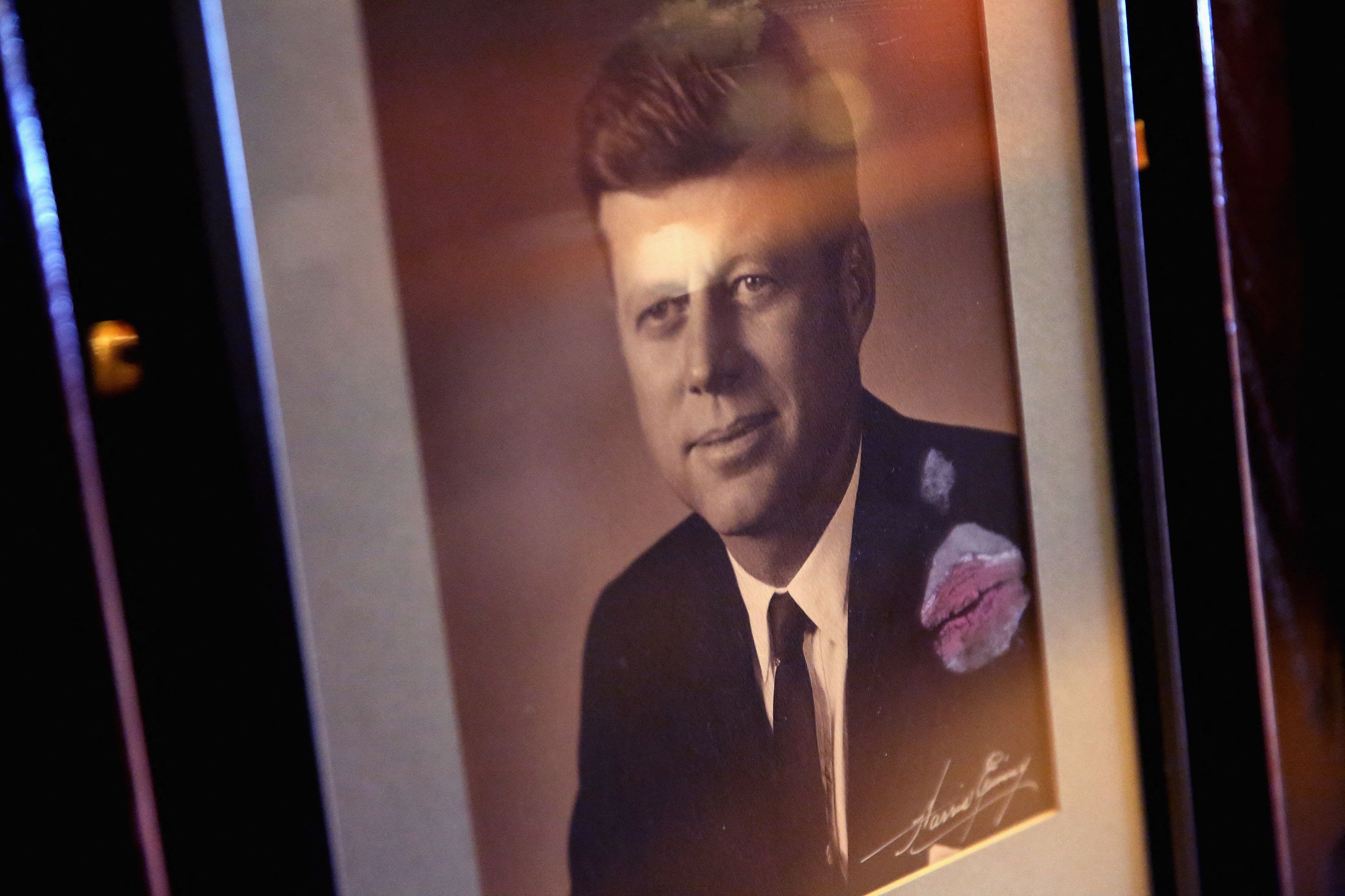 Donald Trump libera novos arquivos sobre assassinato de John Kennedy; veja como consultar