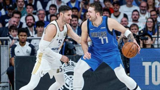 Doncic esteve em quadra por menos de cinco minutos