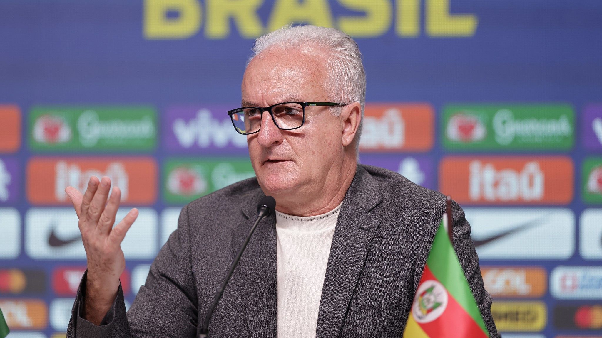 Seleção Brasileira: Dorival Jr poderá convocar mais três jogadores para a Copa América