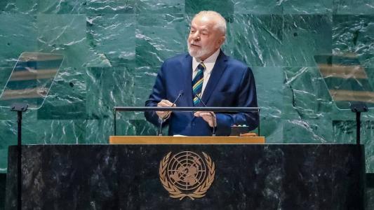 Dores no quadril adiaram visita de Lula a Minas Gerais