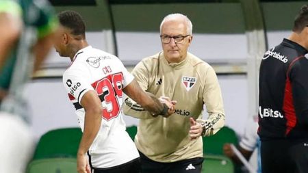 Dorival admite que goleada contra Palmeiras é vergonhosa para o São Paulo