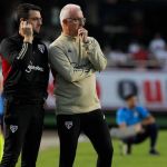 Dorival exime Arboleda de culpa em derrota do São Paulo e explica Nestor fora