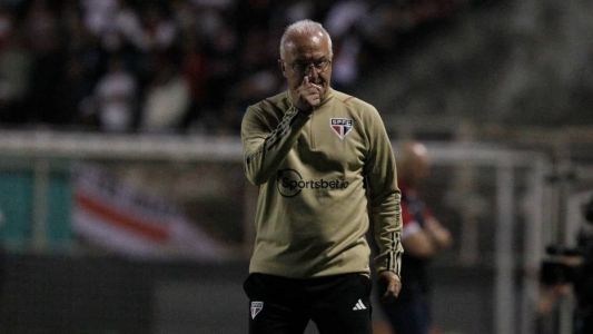 Dorival comenta possibilidade de 'quarteto mágico' titular no São Paulo