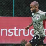 Dorival dá pistas sobre 'fico' de Lucas no São Paulo e explica ausência