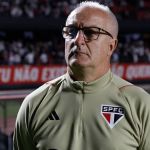 Dorival elogia o São Paulo, mas mantém cautela com vantagem sobre Palmeiras