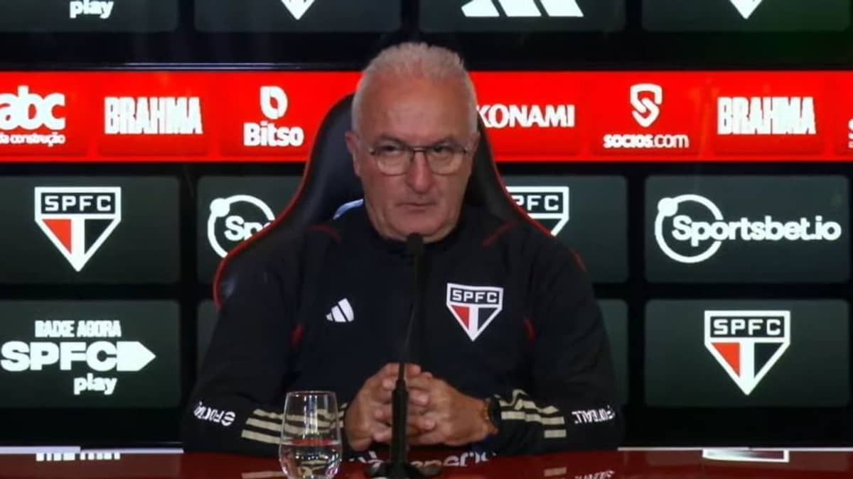 Dorival é apresentado no São Paulo, avalia elenco e faz projeção para temporada