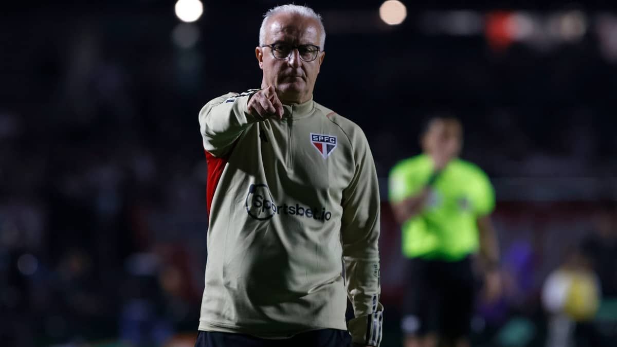 Dorival dedica classificação ao torcedor do São Paulo: 'Impressionou'