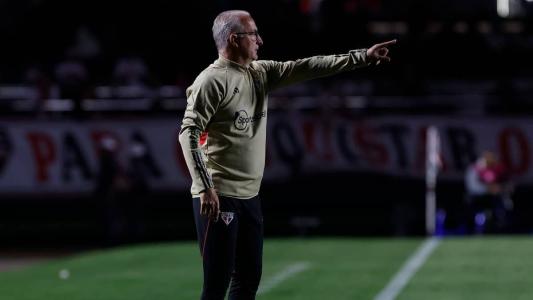 Dorival lamenta erros do São Paulo e vê primeiro jogo como decisivo na eliminação