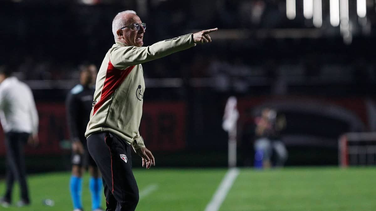 Dorival diz que não recebeu contato da Seleção Brasileira