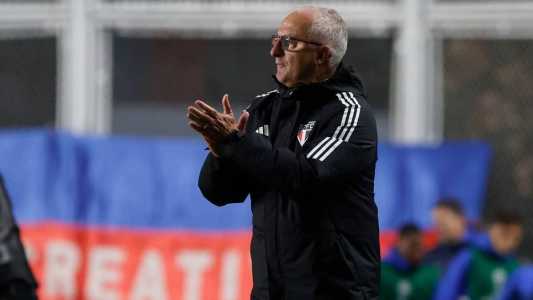 Dorival sinaliza estreia de Lucas no domingo contra o Atlético