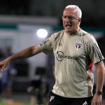 Dorival vê decisão certa em time reserva do São Paulo: 'Sequência pesada'