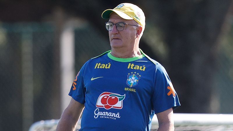 O que tetracampeões mundiais pensam de Dorival Júnior na Seleção Brasileira