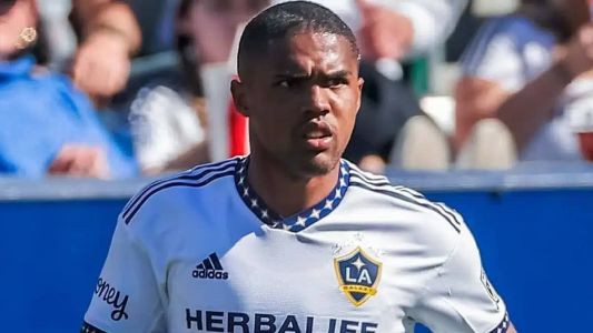 Douglas Costa deixou o Grêmio para atuar no LA Galaxy, da MLS