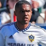 Empresário de Douglas Costa revela que Grêmio não iniciou pagamento de dívida