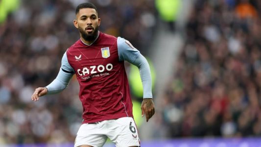 Douglas Luiz marcou o segundo gol do Aston Villa na vitória sobre o Tottenham