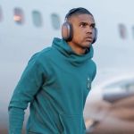 Douglas Costa viaja na próxima semana para assinar com o Fluminense