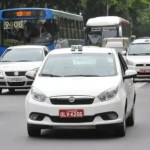 Passagem de táxi lotação deve ficar mais cara em BH; veja a partir de quando