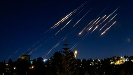 O podcast Palavra Aberta vai ao ar todos os sábados, às 8h30, na Rádio Itatiaia. Você também pode ouvir os episódios anteriores nas plataformas de áudio, e no YouTube da Rádio de Minas