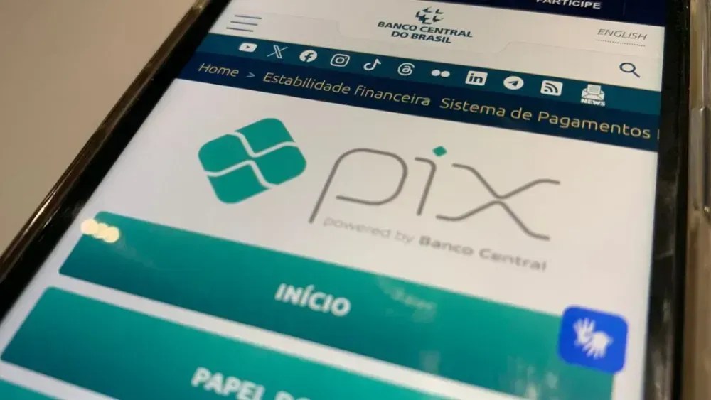 Motoristas em Minas podem quitar débitos de veículos via Pix durante fiscalizações