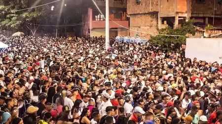 baile funk no Aglomerado da Serra