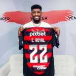Flamengo anuncia a contratação do lateral Emerson Royal, ex-Milan