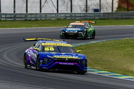 Felipe Fraga é bicampeão da Stock Car