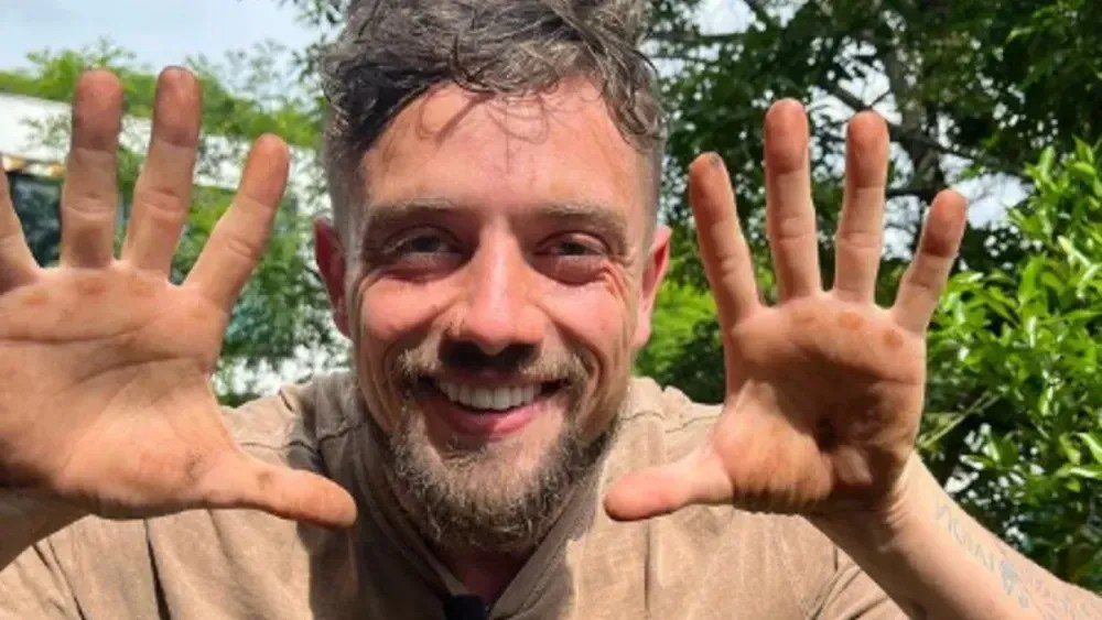 Rafael Cardoso mostra filha caçula e faz desejo nas redes sociais: ‘Resiliência’