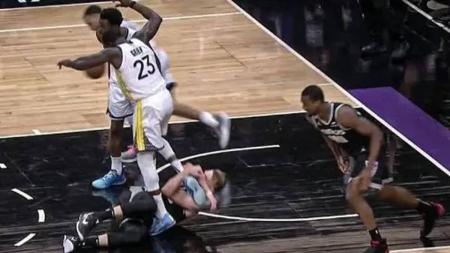 Draymond Green está suspenso por um jogo na NBA