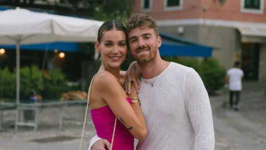 Drew Taggart e modelo brasileira Marianne Fonseca, que ganhou uma música do DJ durante show no The Town