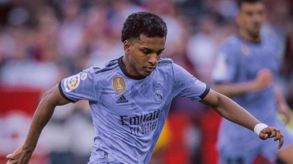 Jornal compara Rodrygo a ídolo brasileiro após dribles em partidas do Real