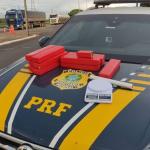 Casal é preso na BR-365 levando 11 Kg de maconha em Honda Civic