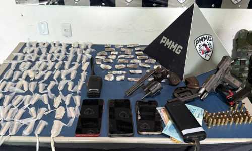 Drogas, armas e celulares apreendidos na 1ª fase da Operação Delos em Além Paraíba (MG)