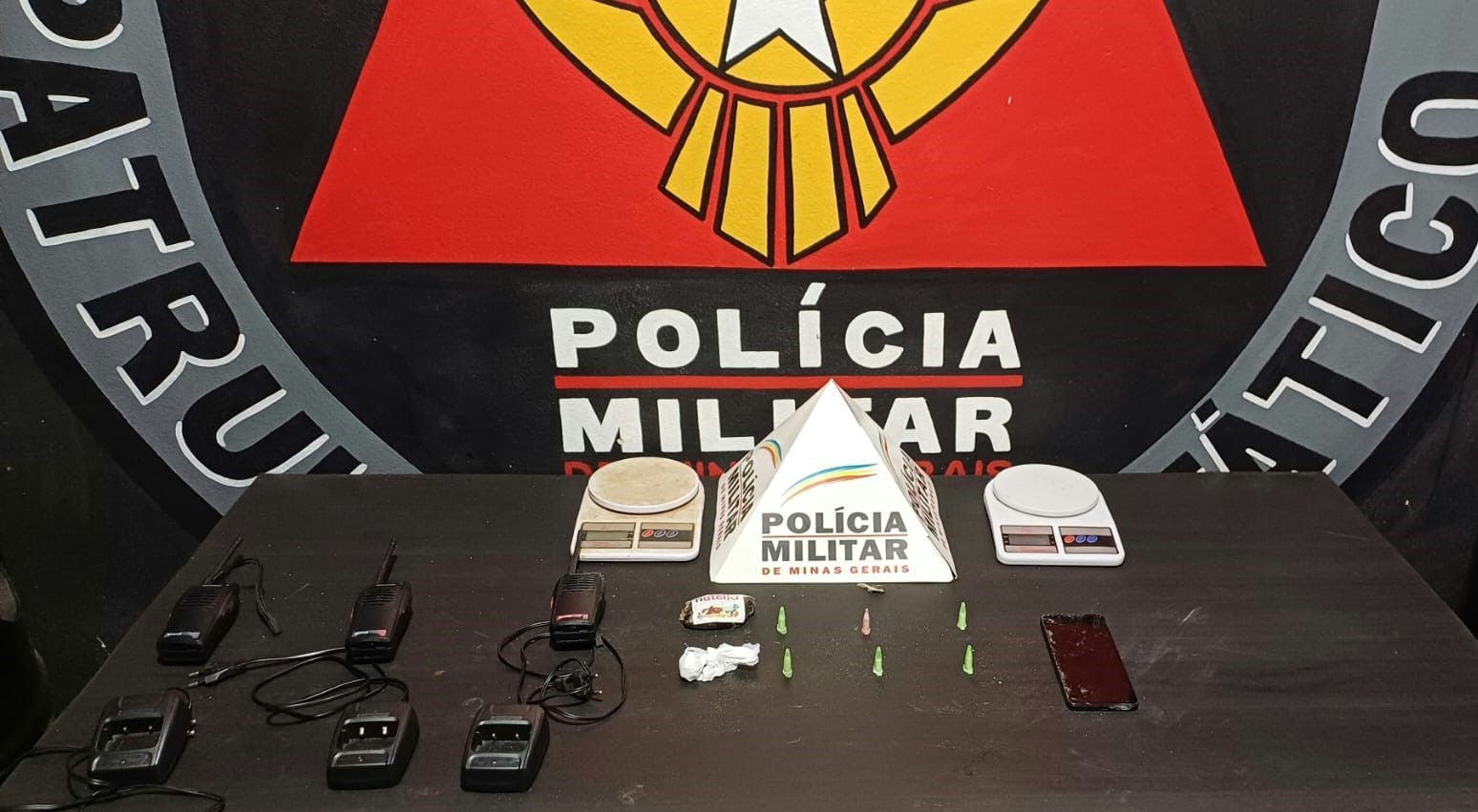 Polícia Militar prende suspeito de tráfico em Ouro Preto